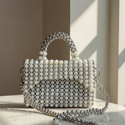 شنط خرز بتصاميم فريدة  
شنط يدوية فاخرة تيجان  