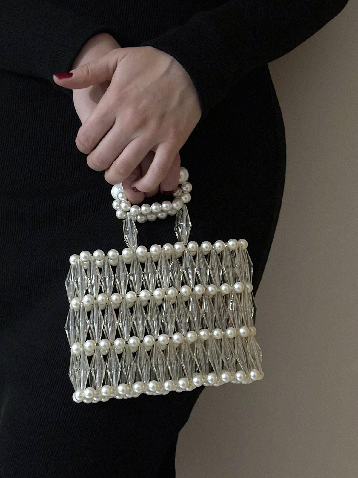 شنط خرز بتصاميم فريدة  